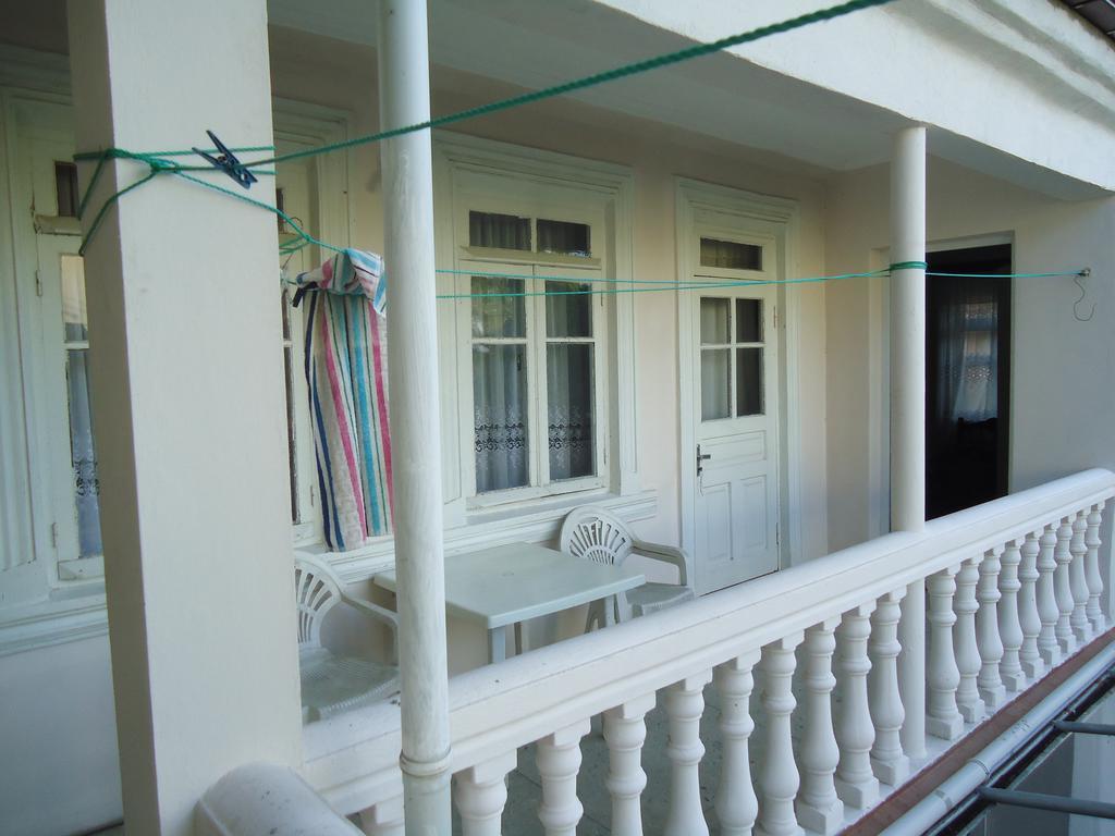 Gios Guest House Chakvi Habitación foto